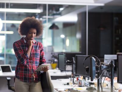 The IT Skills Gap: How the Right IT Courses Can Make You Indispensable